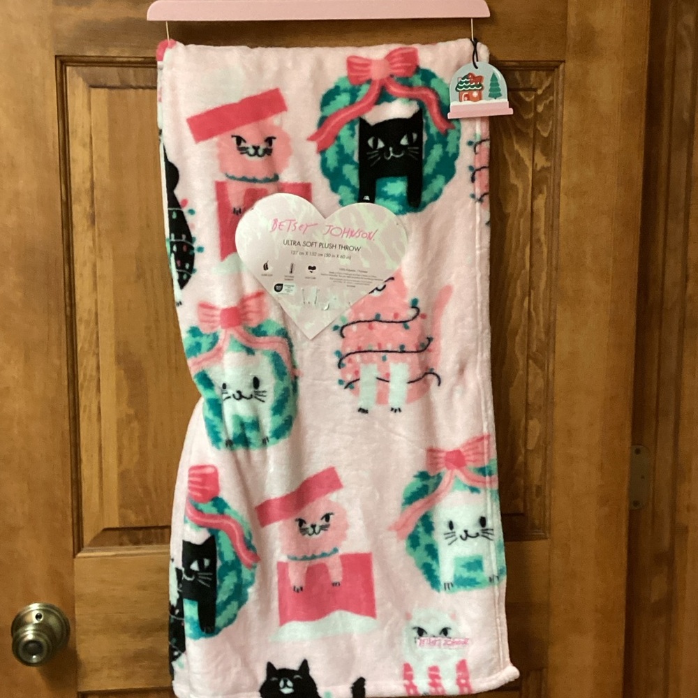 Betsey Johnson Holiday Cats Throw Blanket